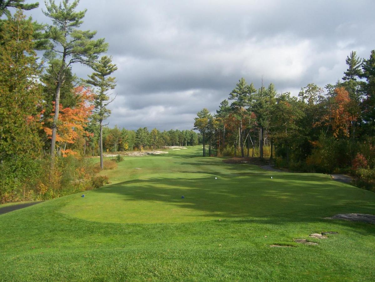 Rocky Crest Golf Resort Mactier Exteriör bild
